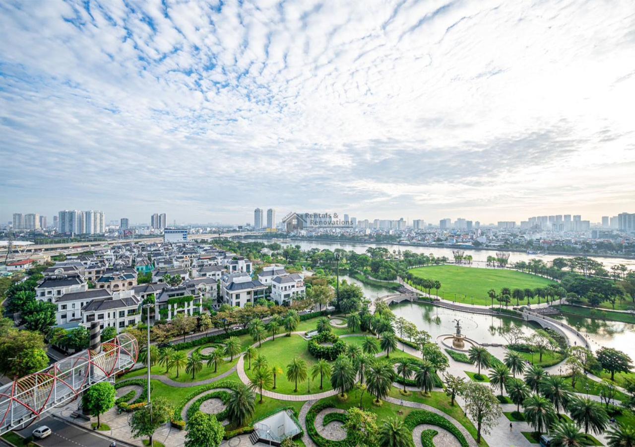 The Vinhomes Central Park Apartments - The Buildings Surrounding Landmark 81 ホーチミン市 エクステリア 写真