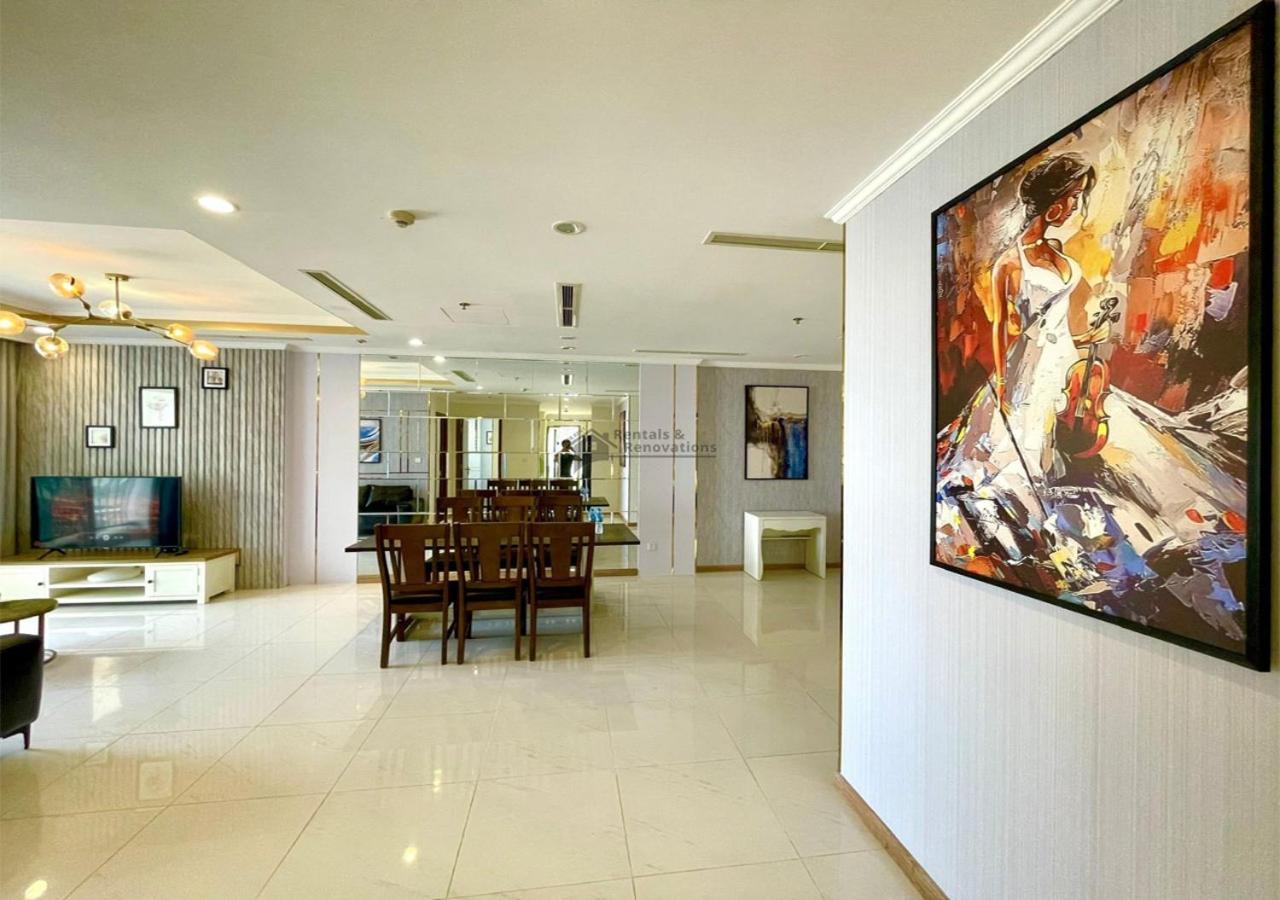 The Vinhomes Central Park Apartments - The Buildings Surrounding Landmark 81 ホーチミン市 エクステリア 写真