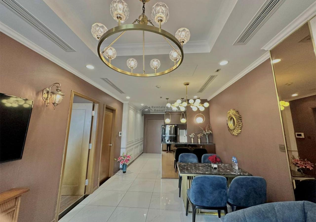 The Vinhomes Central Park Apartments - The Buildings Surrounding Landmark 81 ホーチミン市 エクステリア 写真